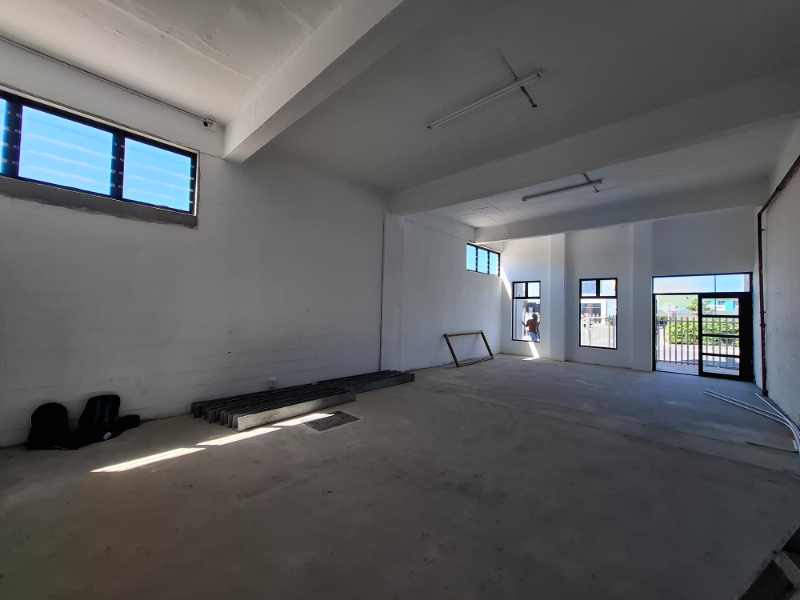 To Let commercial Property for Rent in Maitland Western Cape